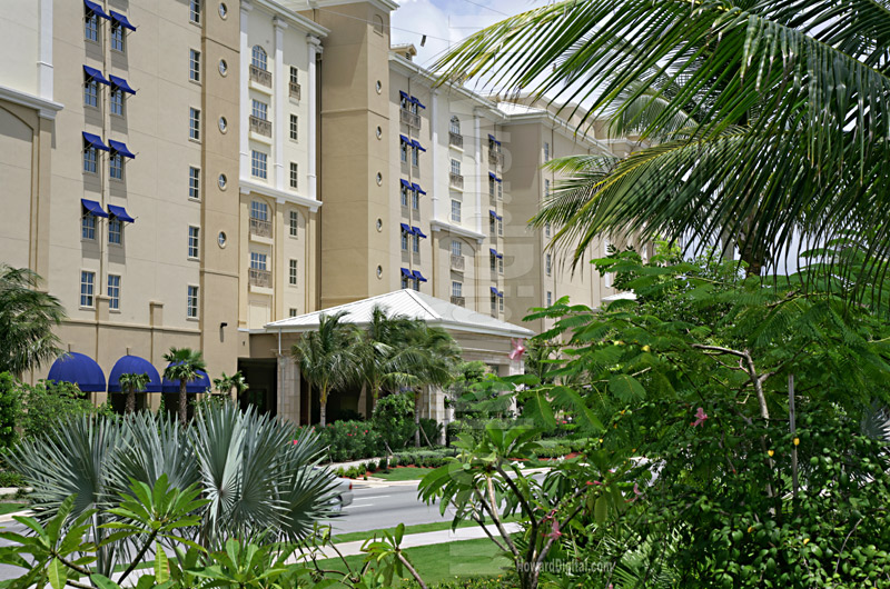 Ritz-Carlton Resort Entrance